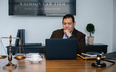 ¿Puede la empresa obligar al trabajador a instalar apps corporativas en su teléfono?